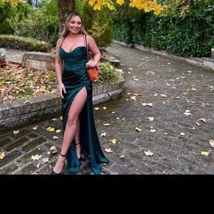 wedding/prom dress green